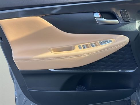 Used 2023 Hyundai Santa Fe Calligraphy image 21