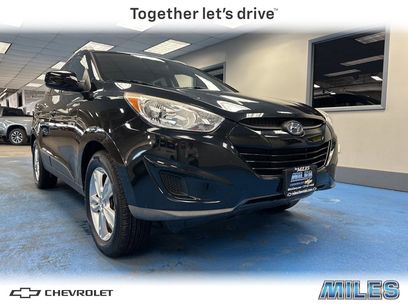 Used 2011 Hyundai Tucson GLS w/ Navigation Pkg 2