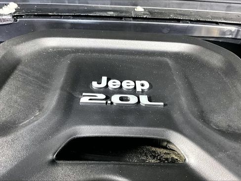 Used 2023 Jeep Wrangler Unlimited Sahara w/ Cold Weather Group AWD/4WD image 31
