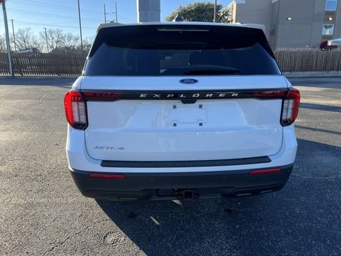 New 2026 Ford Explorer Active image 5