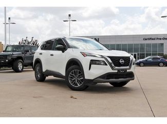 Used 2023 Nissan Rogue S FWD video 1