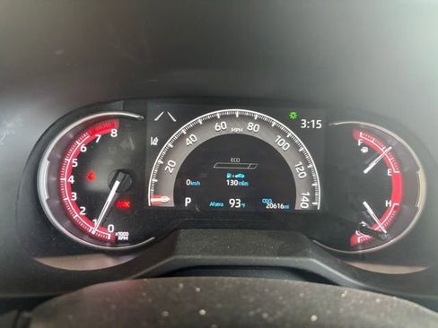 Used 2023 Toyota RAV4 XLE w/ Convenience Package FWD image 9
