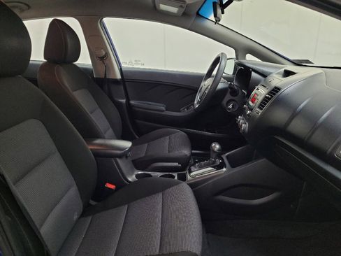 Used 2017 Kia Forte LX FWD image 21
