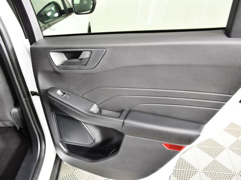 Used 2025 Ford Escape Active AWD/4WD image 40