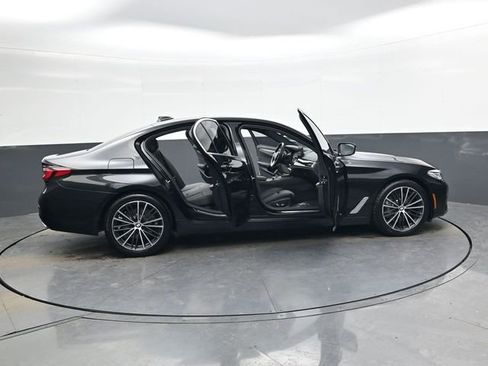 Used 2023 BMW 530i image 39