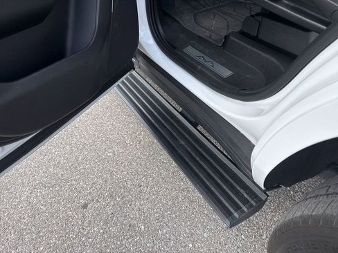 Used 2021 Chevrolet Tahoe High Country w/ Premium Package image 12