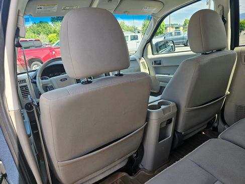 Used 2010 Ford Escape XLT AWD/4WD image 18