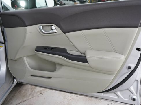 Used 2012 Honda Civic EX-L image 9