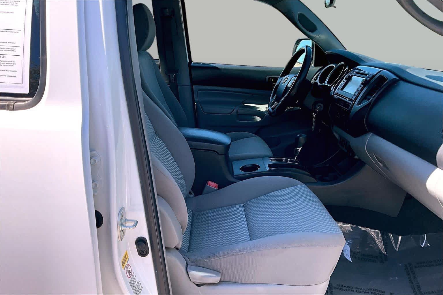 Used 2013 Toyota Tacoma 2WD Double Cab w/ Convenience Pkg image 8