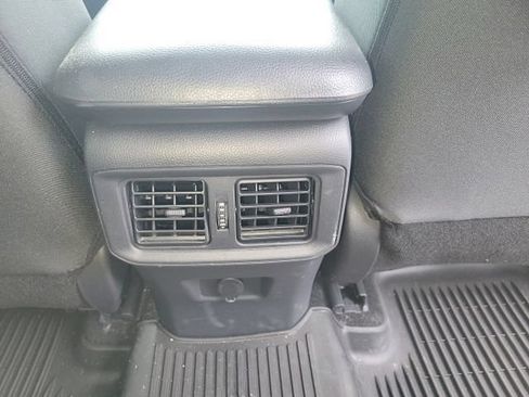 Used 2024 Toyota RAV4 LE AWD/4WD image 10