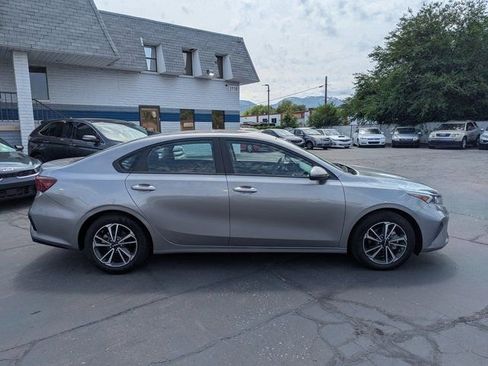 Used 2024 Kia Forte LXS image 2