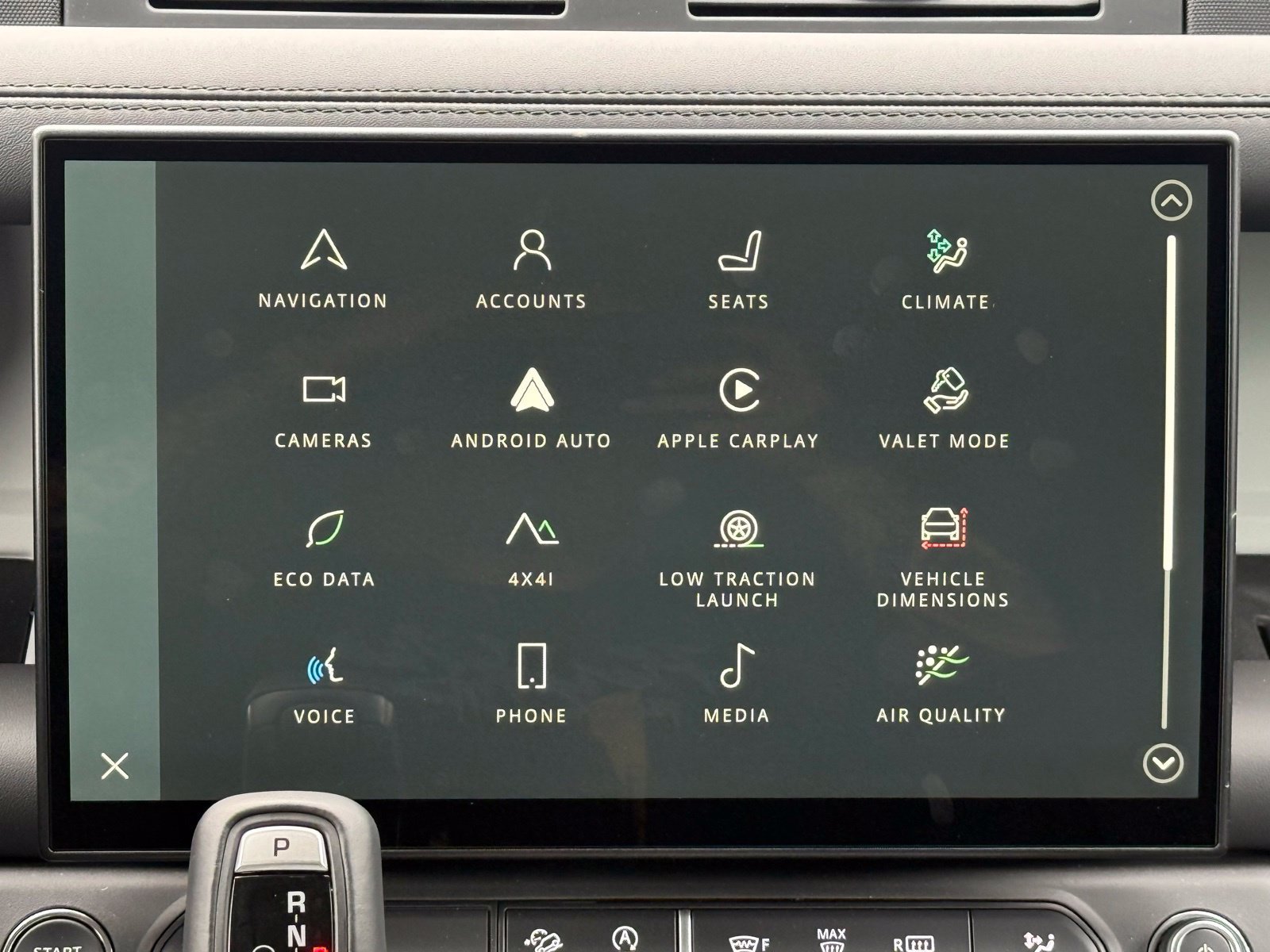New 2026 Land Rover Defender 110 X-Dynamic SE AWD/4WD image 24