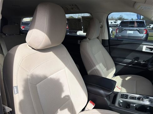 Used 2021 Ford Explorer 2WD image 21
