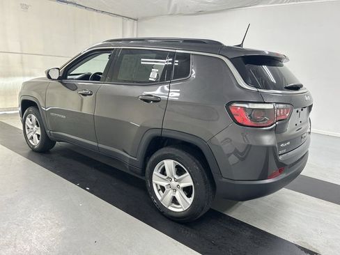 Used 2022 Jeep Compass Latitude w/ Convenience Group AWD/4WD image 7