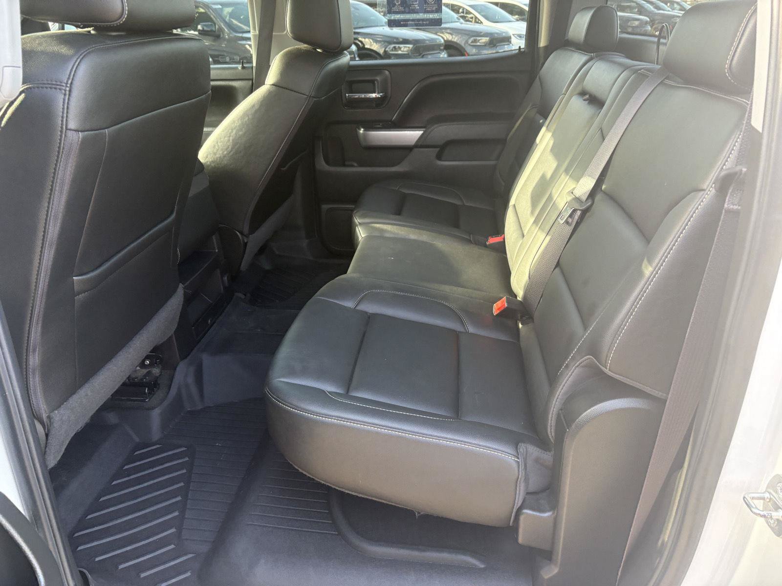 Used 2017 Chevrolet Silverado 1500 LT w/ LT Convenience Package AWD/4WD image 14