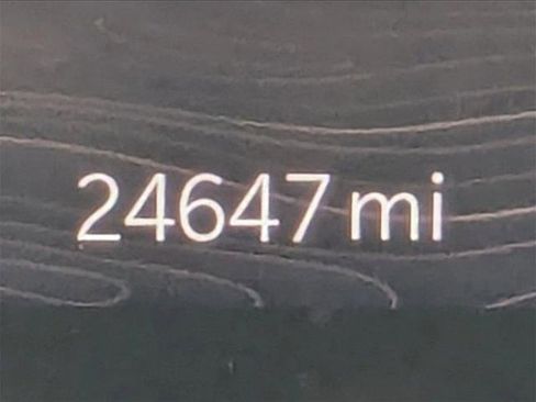 Used 2022 Jeep Grand Cherokee Limited image 11