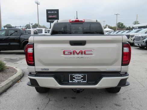 New 2026 GMC Canyon Elevation image 5
