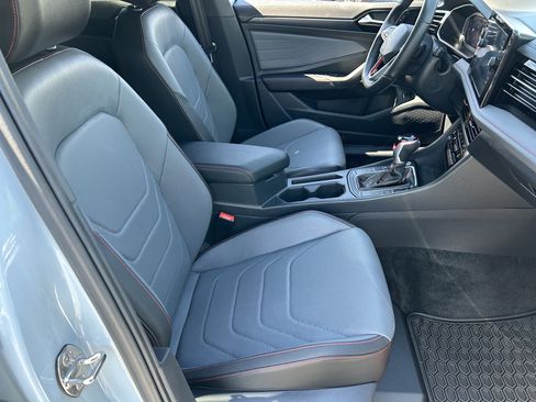 Certified 2025 Volkswagen Jetta GLI Autobahn FWD image 9