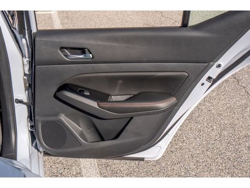 Used 2023 Nissan Altima 2.5 SR image 19