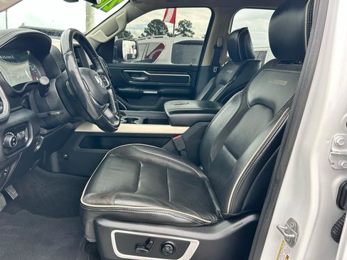 Used 2020 RAM 1500 Laramie RWD image 6