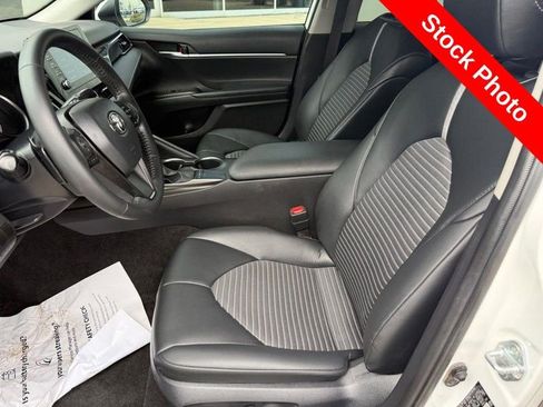 Used 2023 Toyota Camry SE FWD image 16