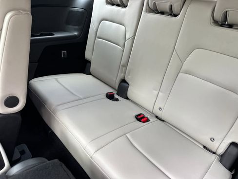 Used 2022 Nissan Pathfinder Platinum w/ Cargo Package FWD image 15