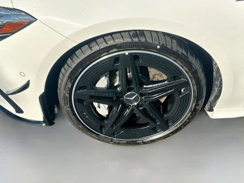Used 2025 Mercedes-Benz CLA 35 AMG 4MATIC image 32