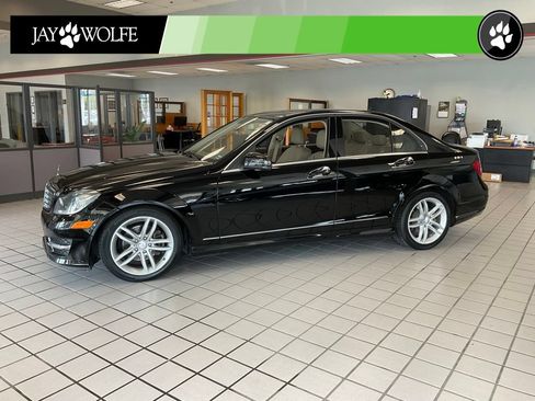 Used 2012 Mercedes-Benz C 300 4MATIC Sedan image 3