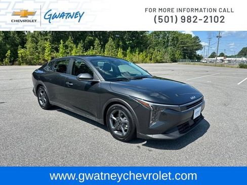 Used 2025 Kia K4 FWD image 3