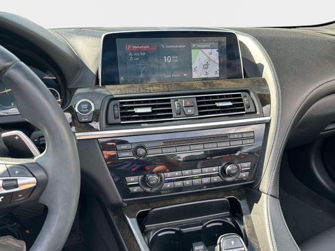 Used 2018 BMW 650i Convertible RWD image 19