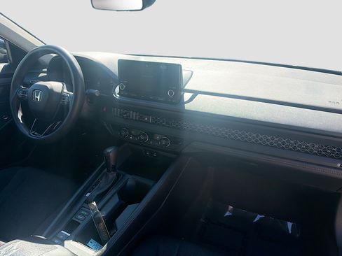 Used 2023 Honda Accord LX image 31