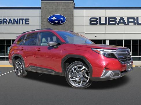 Used 2025 Subaru Forester Limited image 4