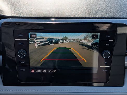 New 2026 Volkswagen Taos SEL image 12