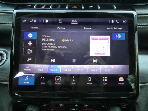 Used 2021 Jeep Grand Cherokee L Limited w/ Luxury Tech Group II AWD/4WD image 18
