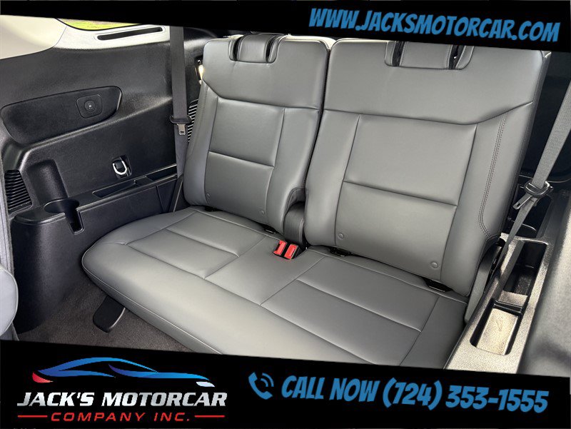 Used 2025 Ford Explorer Active w/ Active Comfort Package AWD/4WD image 26