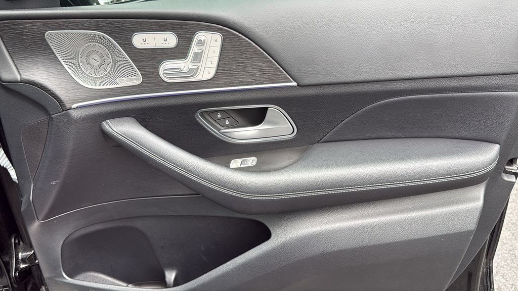 Used 2023 Mercedes-Benz GLE 450 4MATIC w/ AMG Line Exterior image 14