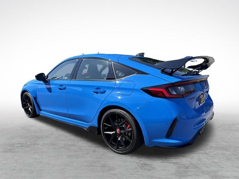 Used 2023 Honda Civic Type R image 3