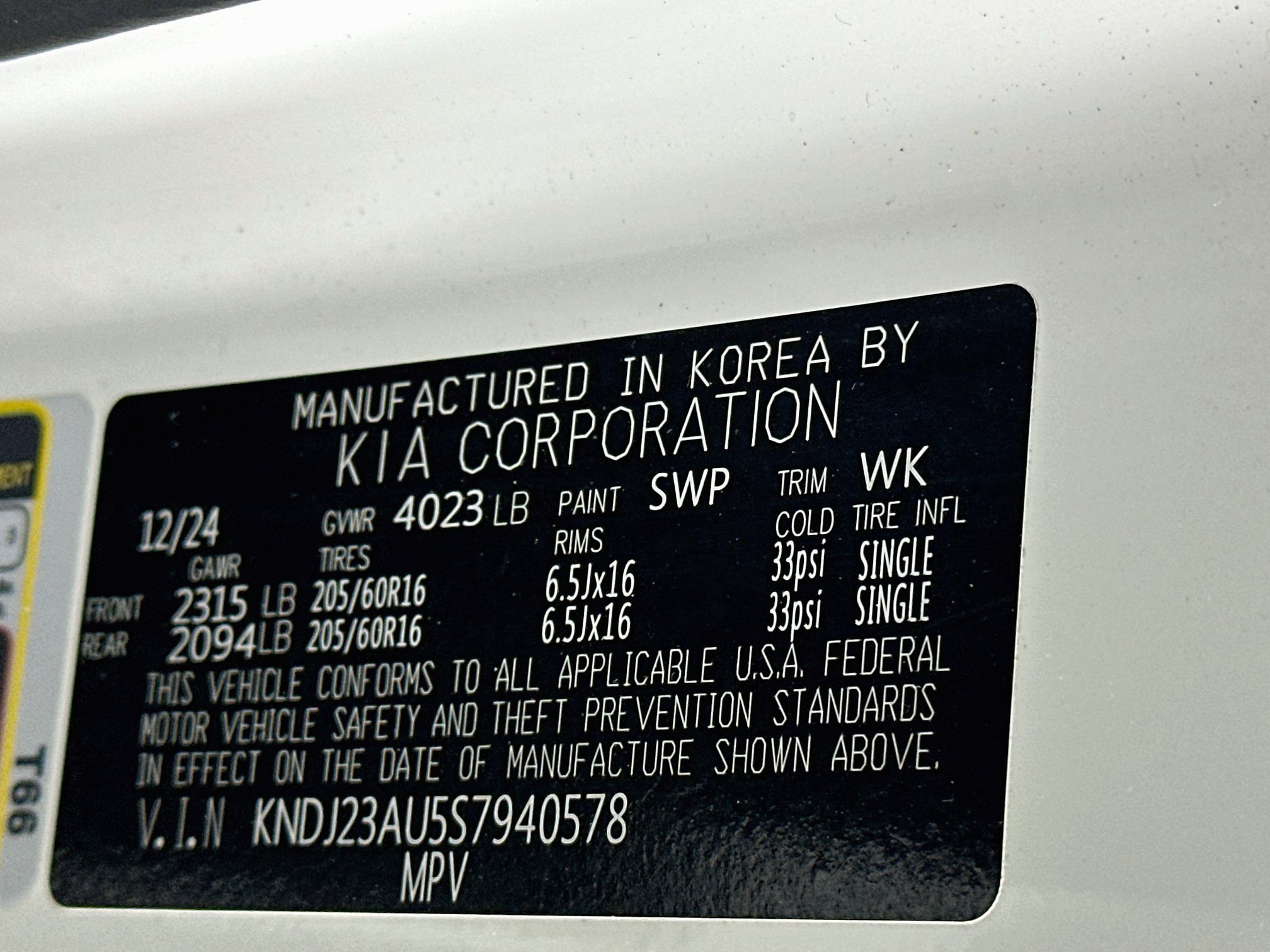 Used 2025 Kia Soul LX w/ LX Technology Package FWD image 12