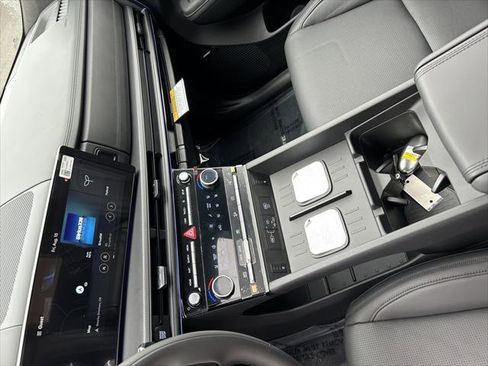 New 2026 Hyundai Santa Fe Calligraphy image 21