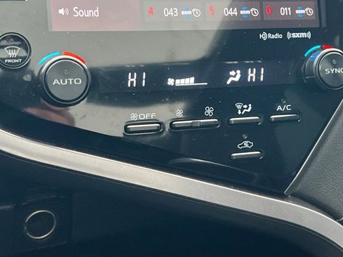 Used 2019 Toyota Camry XSE w/ Driver Assist Package image 17