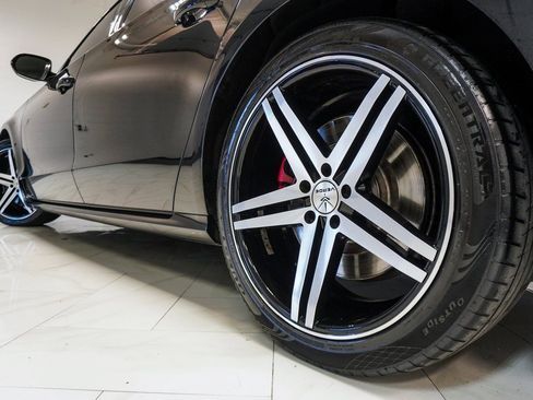 Used 2017 Audi A8 L 4.0T w/ Driver Assistance Package image 42