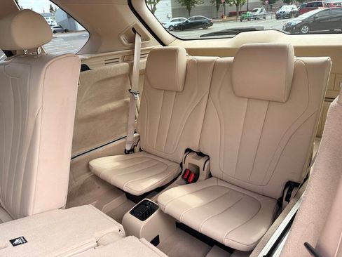 Used 2015 BMW X5 xDrive50i AWD/4WD image 16