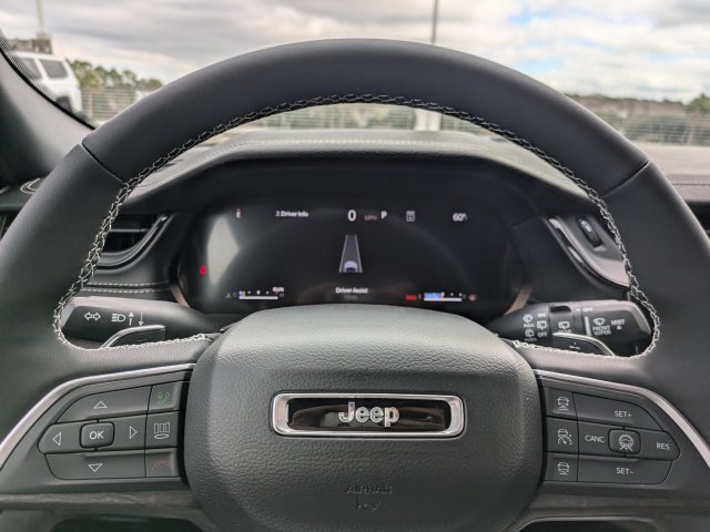 New 2026 Jeep Grand Cherokee Limited w/ Limited Altitude Package RWD image 33