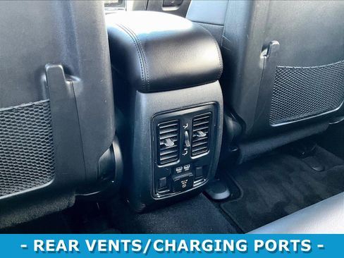 Used 2022 Jeep Grand Cherokee Limited AWD/4WD image 10
