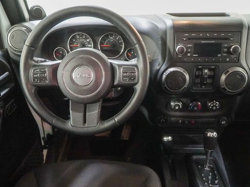 Used 2014 Jeep Wrangler Unlimited Sport w/ Quick Order Package 24S AWD/4WD image 20