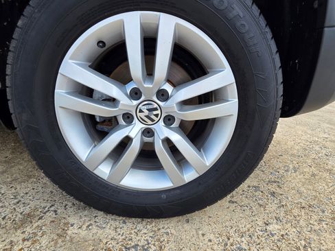 Used 2016 Volkswagen Tiguan S AWD/4WD image 22