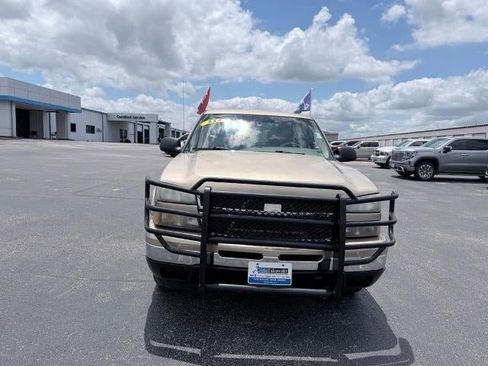 Used 2006 Chevrolet Silverado 1500 LT w/ Light Duty Power Package AWD/4WD image 8