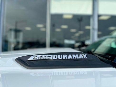 Used 2023 Chevrolet Silverado 3500 LT w/ Convenience Package image 11