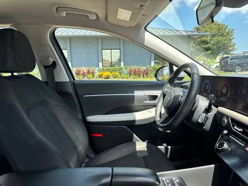Used 2025 Hyundai Sonata SEL FWD image 13