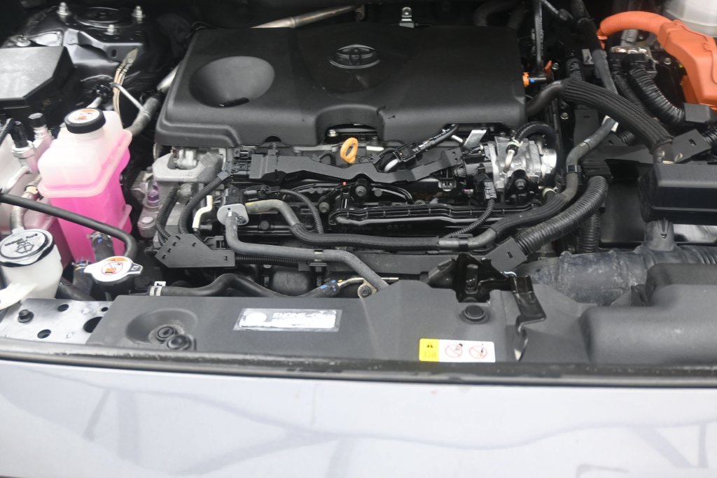 Used 2022 Toyota RAV4 XLE AWD/4WD image 17